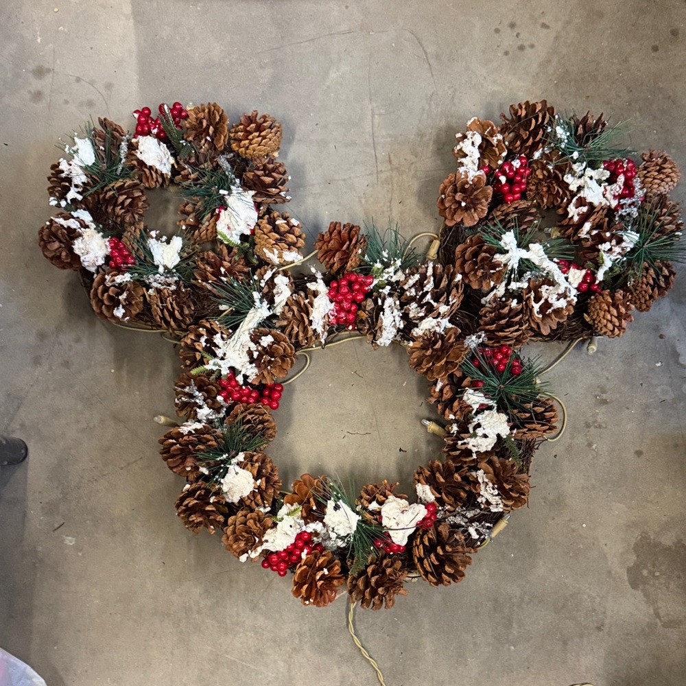 Festive Pinecone Holiday Wreath with Red Accents